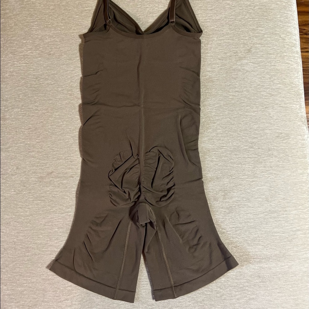 slimming body shaper